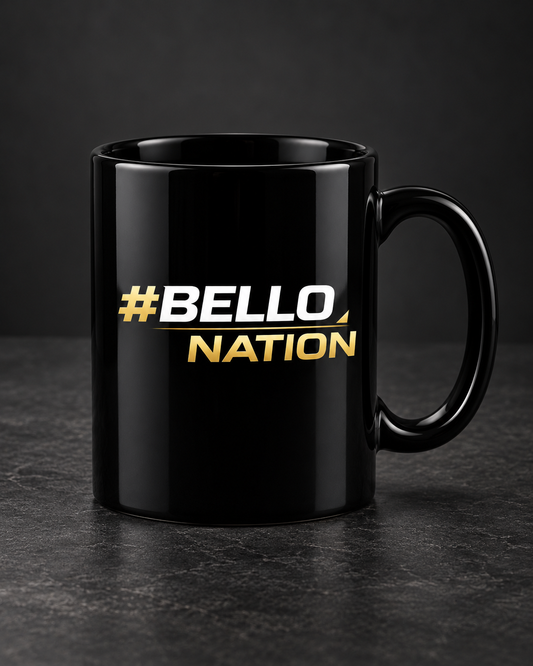 Mug negro Statement #BELLO NATION blanco y dorado